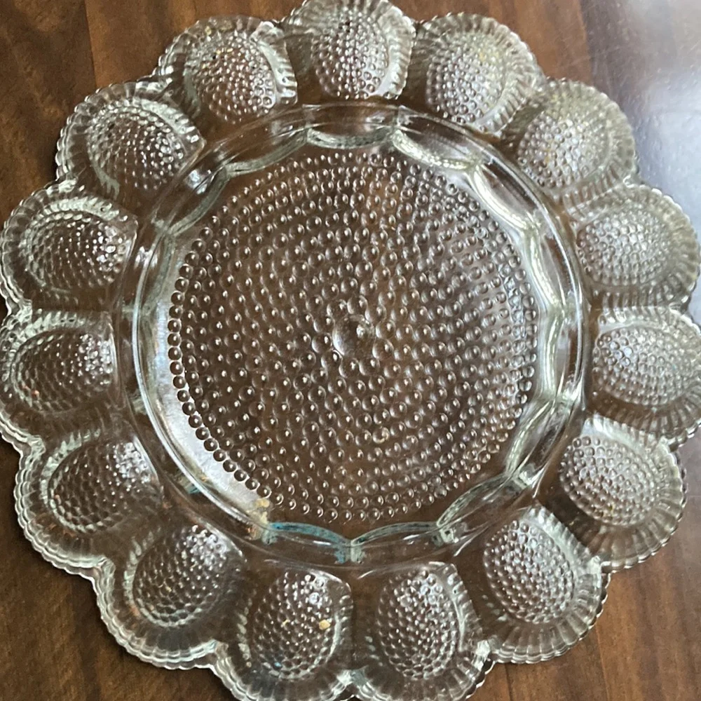 The perfect serving dish for deviled eggs or appetizers - Picture 2 of 2